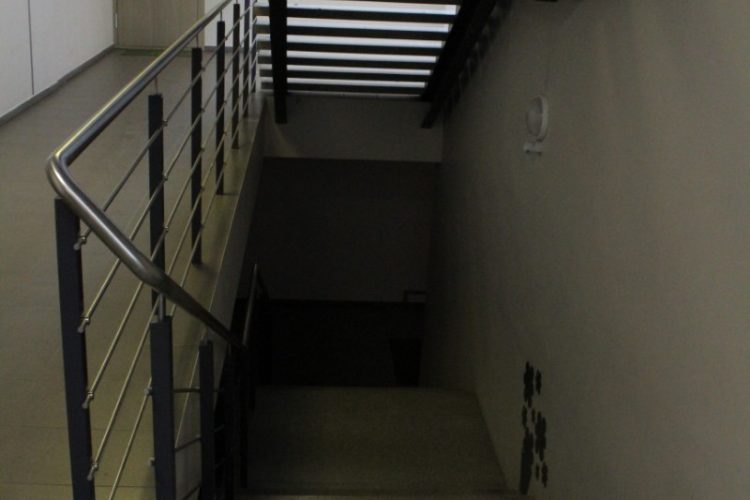 Dviejų kambarių butas Girios Alėjoje, antrame aukšte, ramybės ir gamtos prieglobstyje