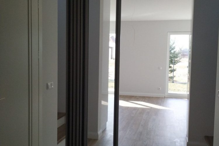 Parduodamas mūrinis sublokuotas namas Ringauduose